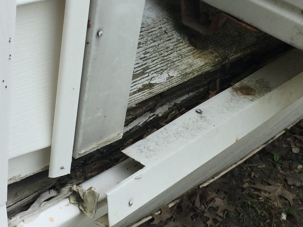 Closer look of of deep sill in dining room. Closer look of of deep sill in dining room.